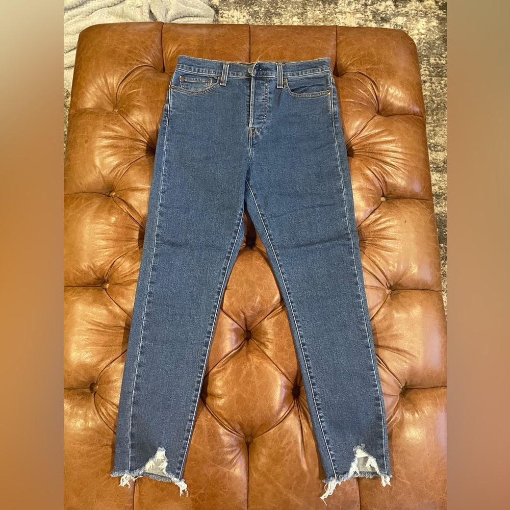 Levi’s wedgie skinny jeans
